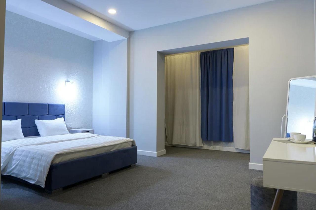Montana Hotel Almaty Eksteriør bilde