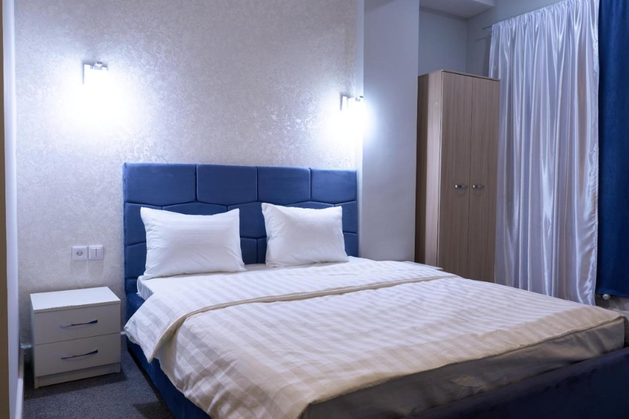 Montana Hotel Almaty Eksteriør bilde